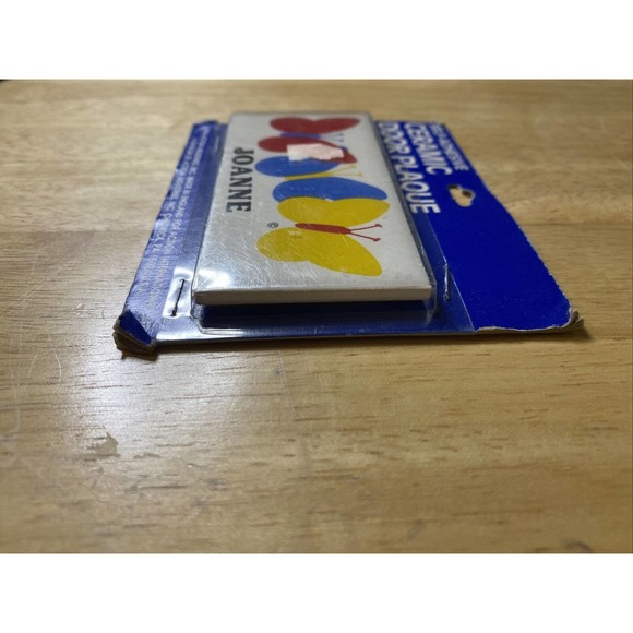 VINTAGE/RETRO JOANNE BUTTERFLY NEW DEAD STOCK CERAMIC DOOR NAME PLAQUE WALL SIGN - Picture 8 of 12